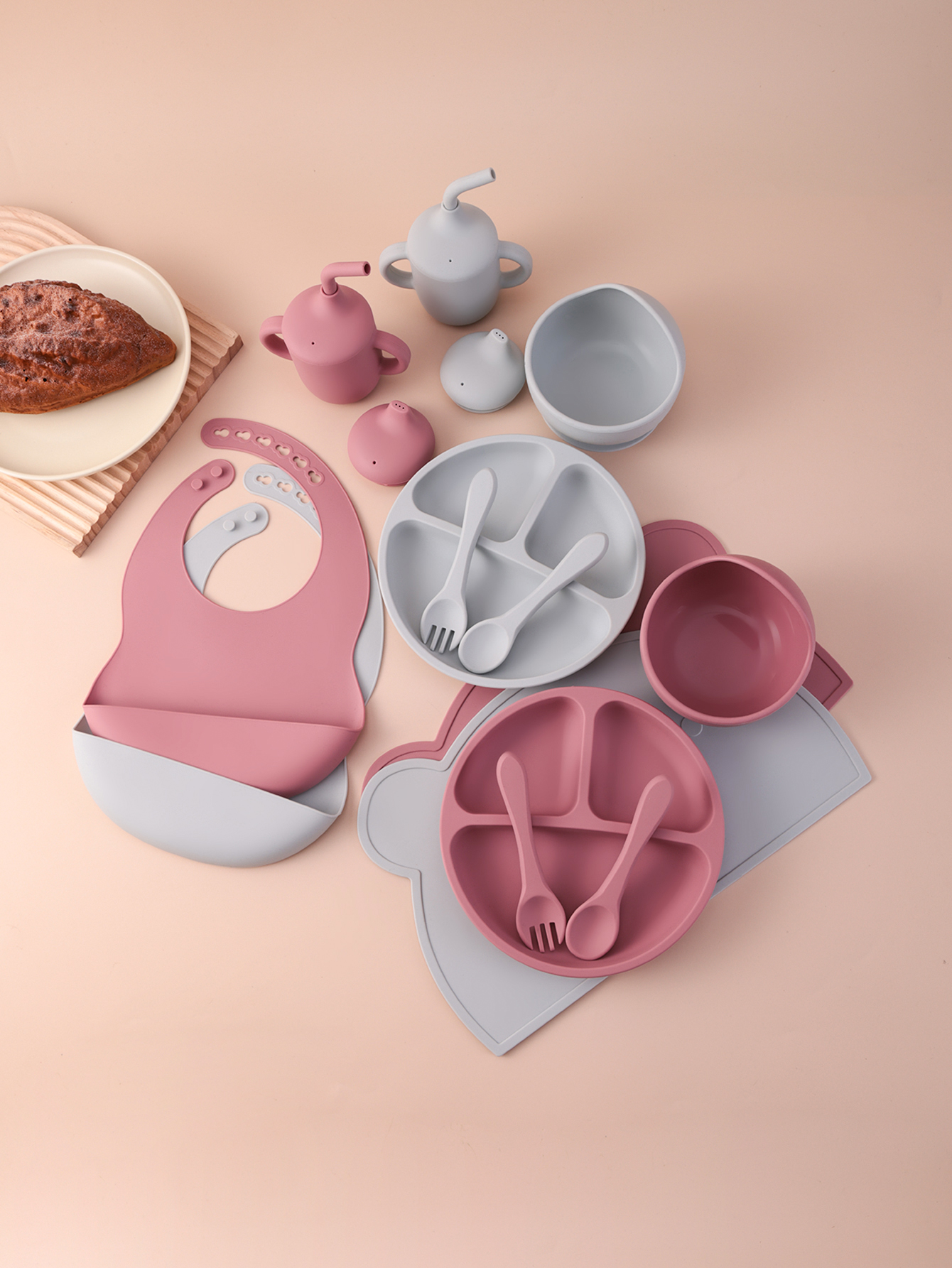 7PCS Silicone Baby Feeding Set – Self Feed Spoon Bewertung und Preis